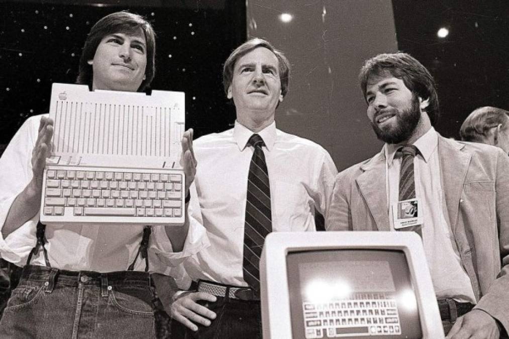 40 años de Apple: cuatro exitazos y cuatro sonoros fracasos