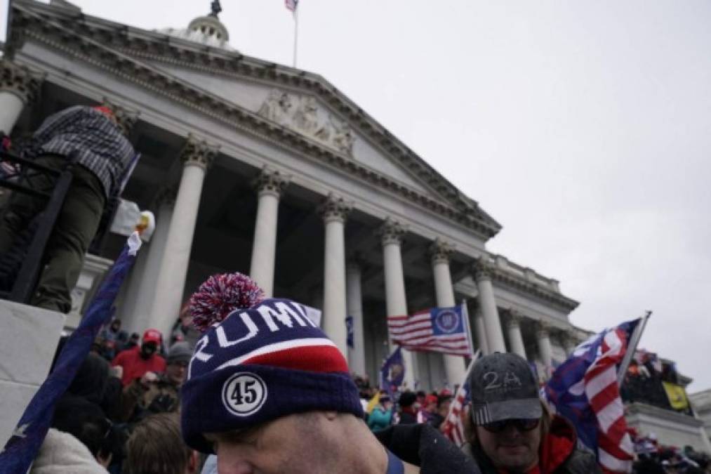 EEUU: Simpatizantes de Donald Trump irrumpen en el Capitolio