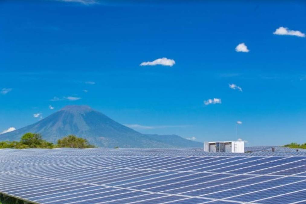 Termina primera fase de proyecto solar de US$48 millones de AES El Salvador y CMI
