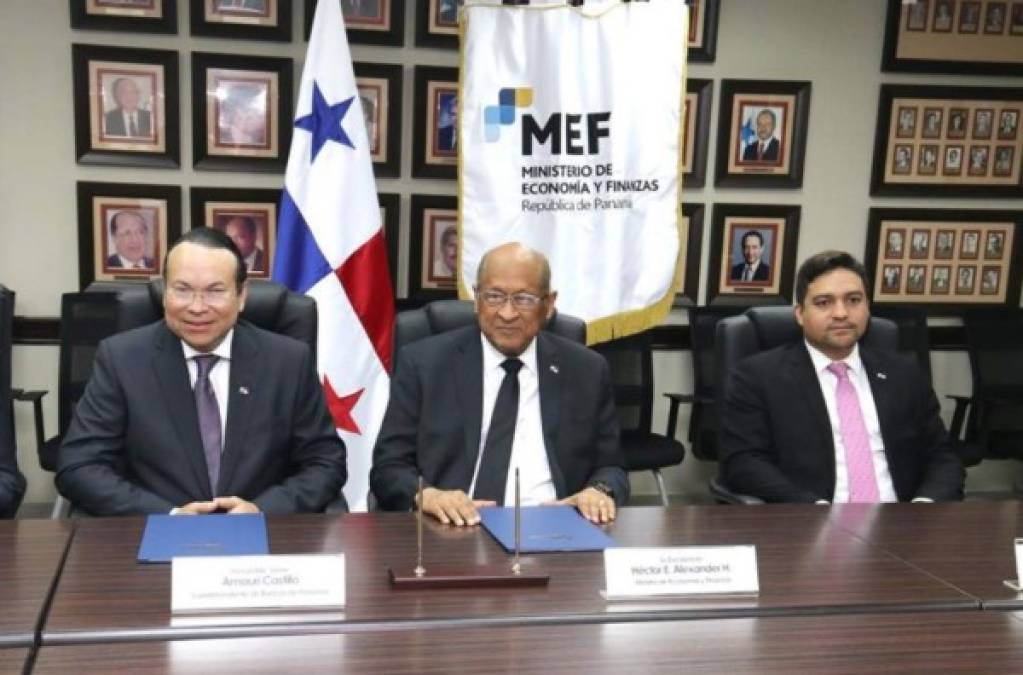 Panamá: Amauri Castillo asume como superintendente de Bancos