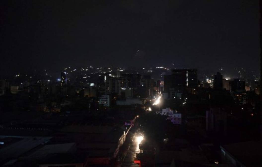 Venezuela: Apagón deja a oscuras a Caracas y otras regiones