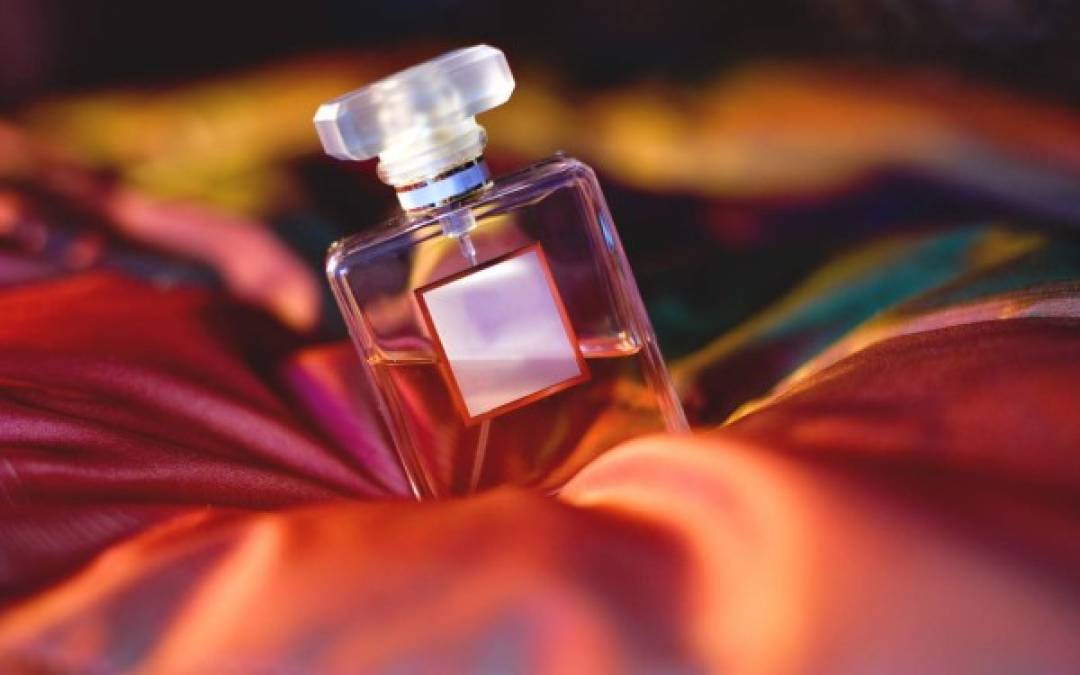 ¿Qué marcas de perfumes están en la mente de los centroamericanos?
