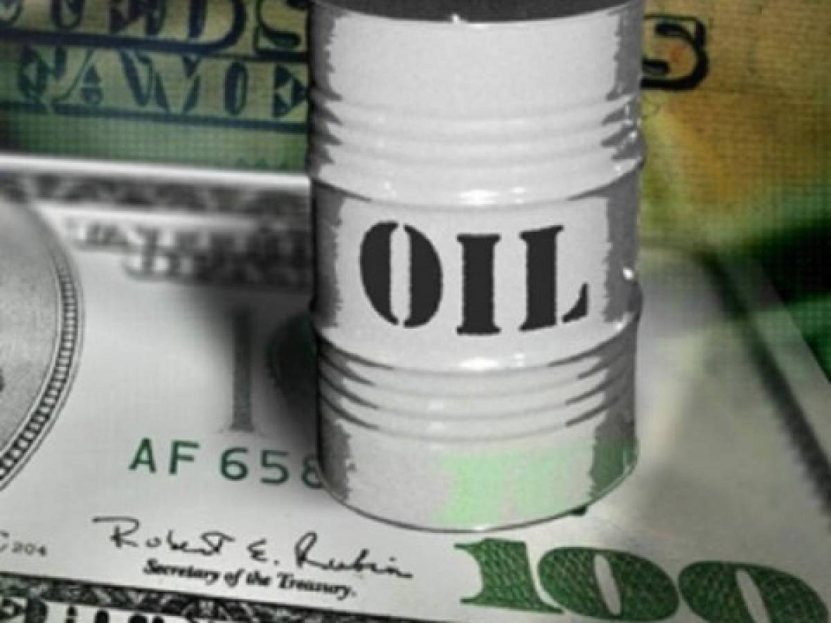 Petroleras de EE.UU. se ajustan para subsistir con barril a US$50