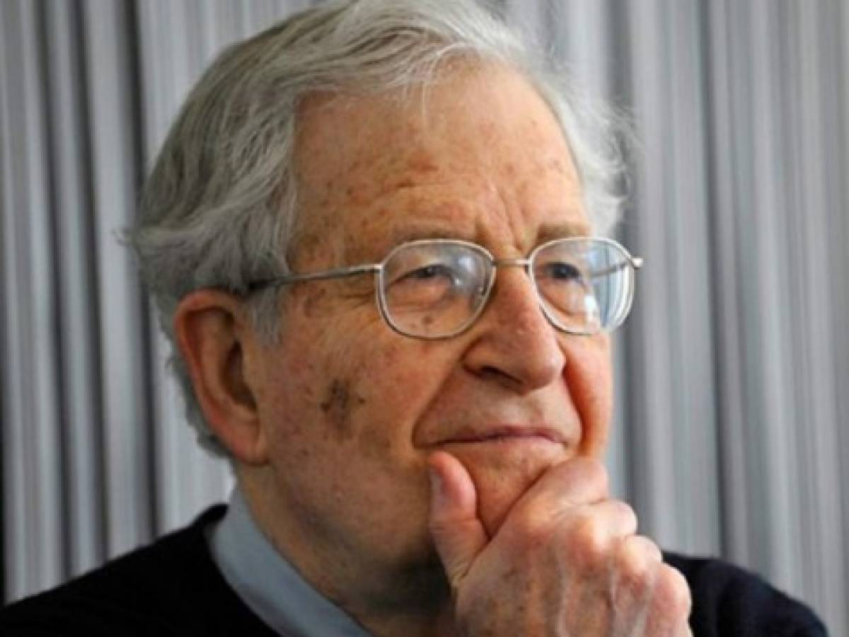 Chomsky: El pueblo es un 'enemigo temible' para el Gobierno de EE.UU.  
