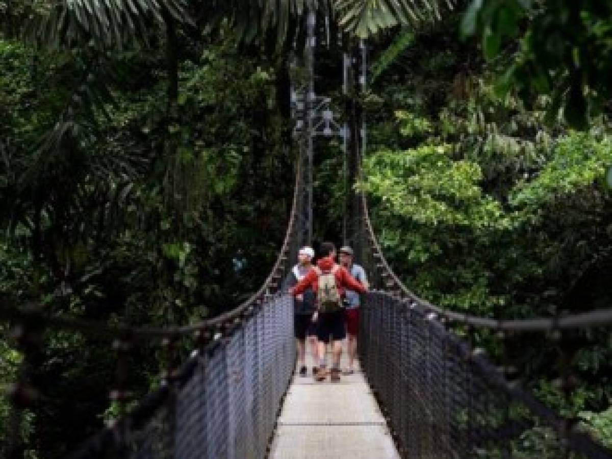 Turismo en Costa Rica cayó casi un 70% en 2020 por impacto de pandemia