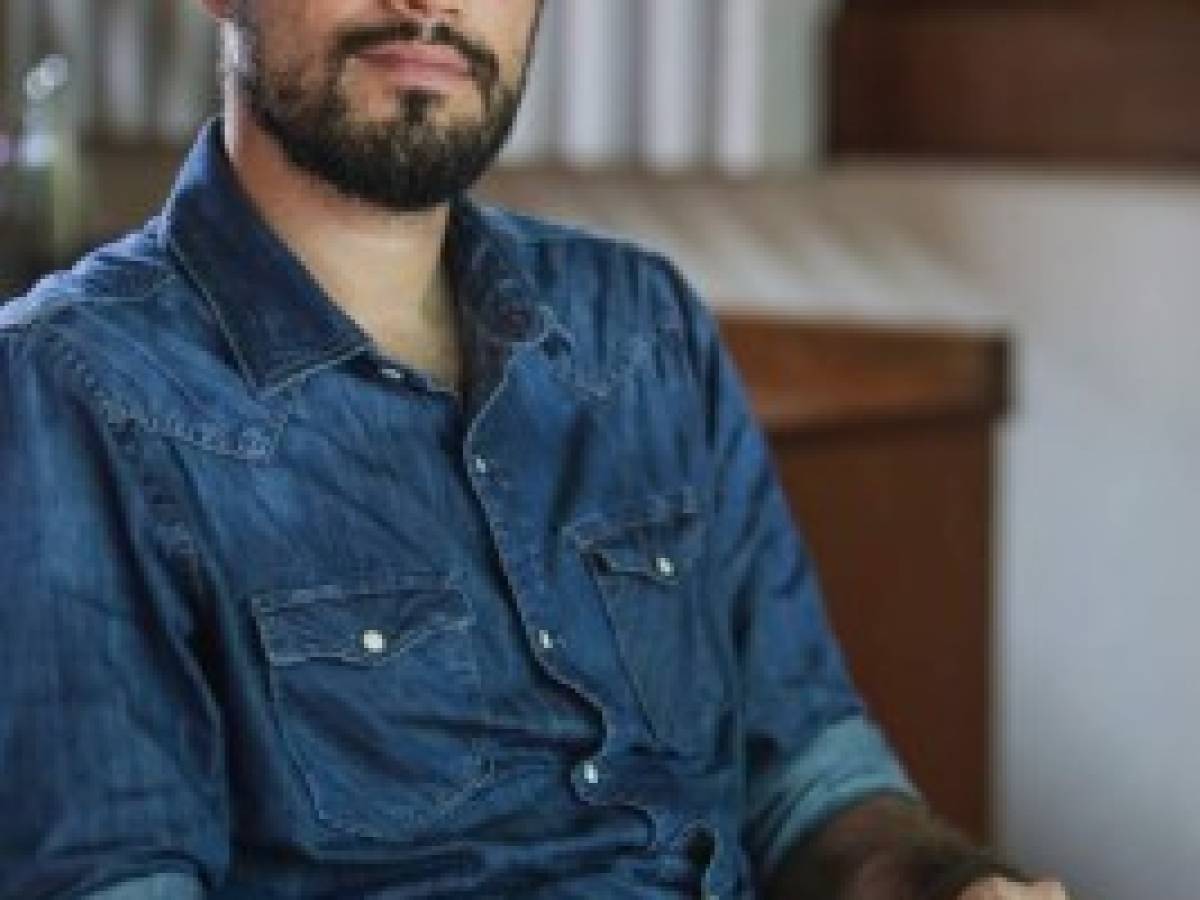 Nicaraguan filmmaker Gabriel Serra Argüello, nominated for an Oscar for the Academy Awards' 87th edition in the Best Short Film category for his work 'La Parka', poses during an interview with AFP at his house in Managua on January 15, 2015. AFP PHOTO / Inti OCON Nicaraguan filmmaker Gabriel Serra Argüello, nominated for an Oscar for the Academy Awards' 87th edition in the Best Short Film category for his work 'La Parka', poses during an interview with AFP at his house in Managua on January 15, 2015. AFP PHOTO / Inti OCON