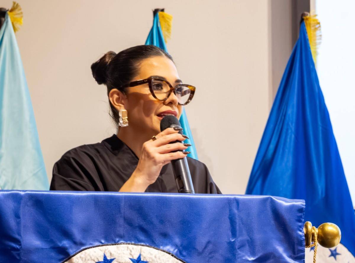 Guatemalteca Karla Gutiérrez asume presidencia del Parlacen y habla de renovarlo Guatemalteca Karla Gutiérrez asume presidencia del Parlacen y habla de renovarlo