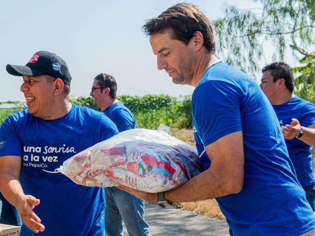 PepsiCo Centroamérica Norte: Daniel Salazar construye equipos exitosos a través de un liderazgo auténtico, cercano y con sentido local PepsiCo Centroamérica Norte: Daniel Salazar construye equipos exitosos a través de un liderazgo auténtico, cercano y con sentido local