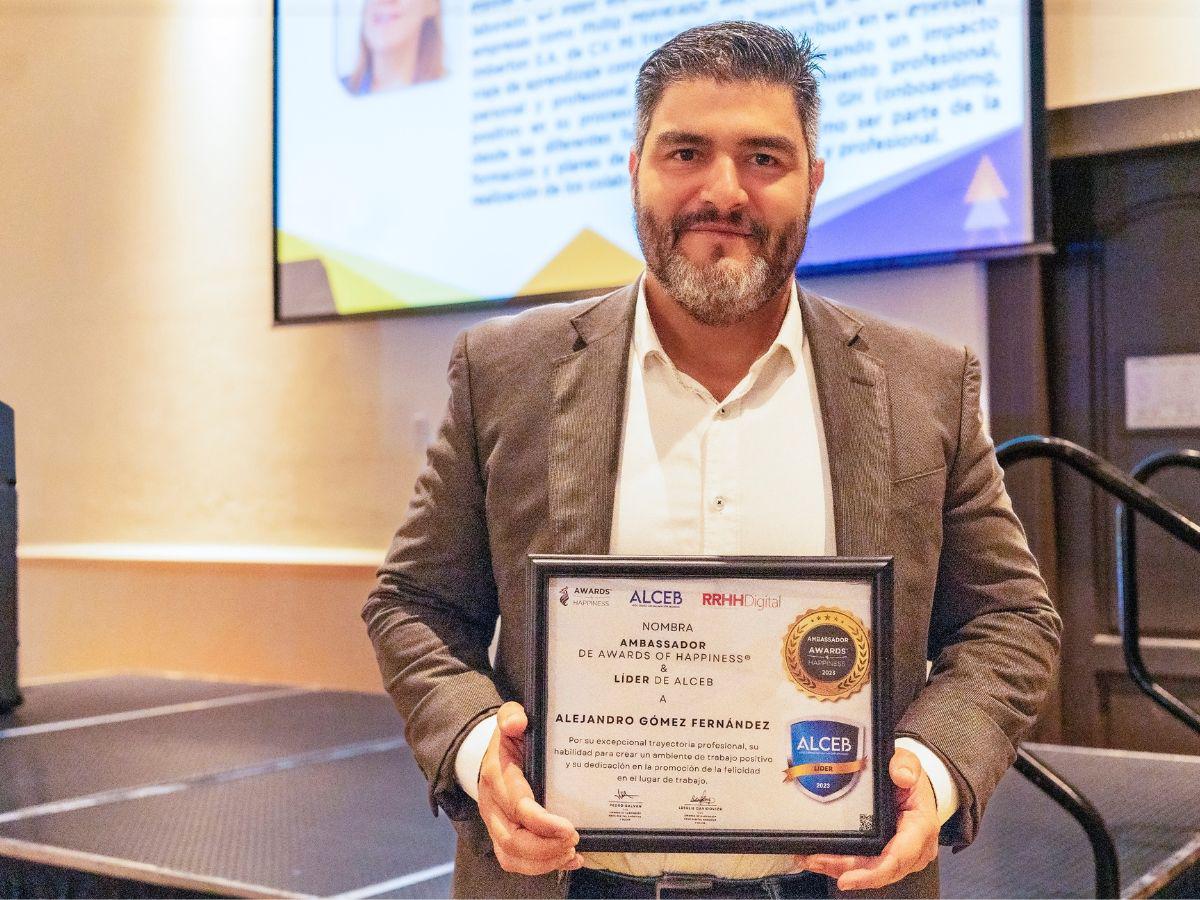 Alejandro Gómez Fernández, vicepresidente de Talento y Cultura de Bancoagrícola. Alejandro Gómez Fernández, vicepresidente de Talento y Cultura de Bancoagrícola.