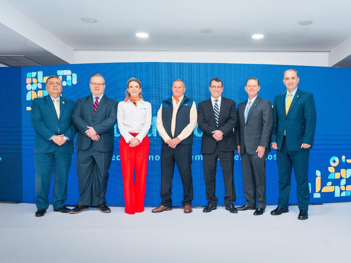 Junta Directiva de Fundación Bi. Junta Directiva de Fundación Bi.