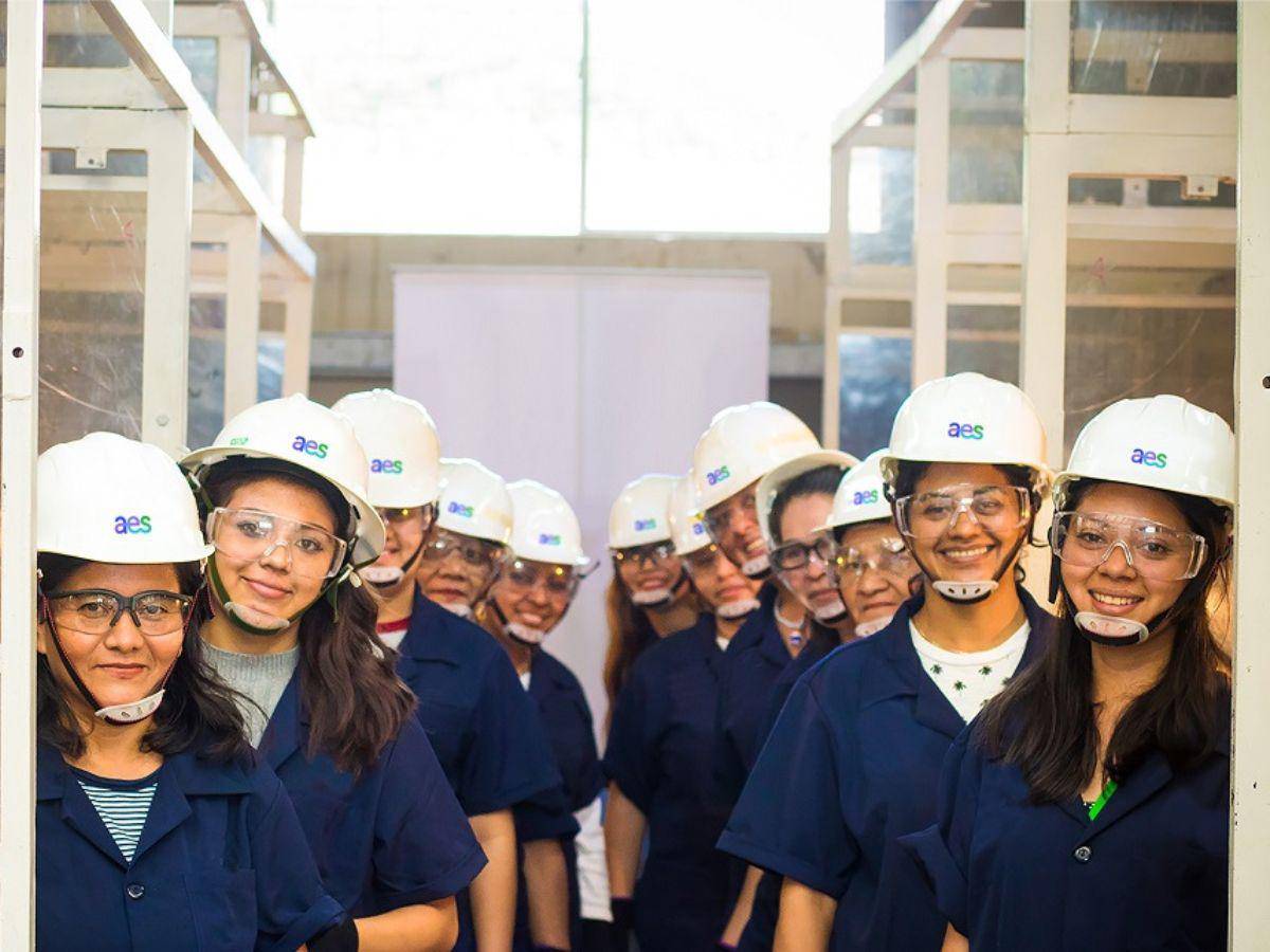 AES El Salvador: Empoderamiento femenino para un futuro sostenible AES El Salvador: Empoderamiento femenino para un futuro sostenible