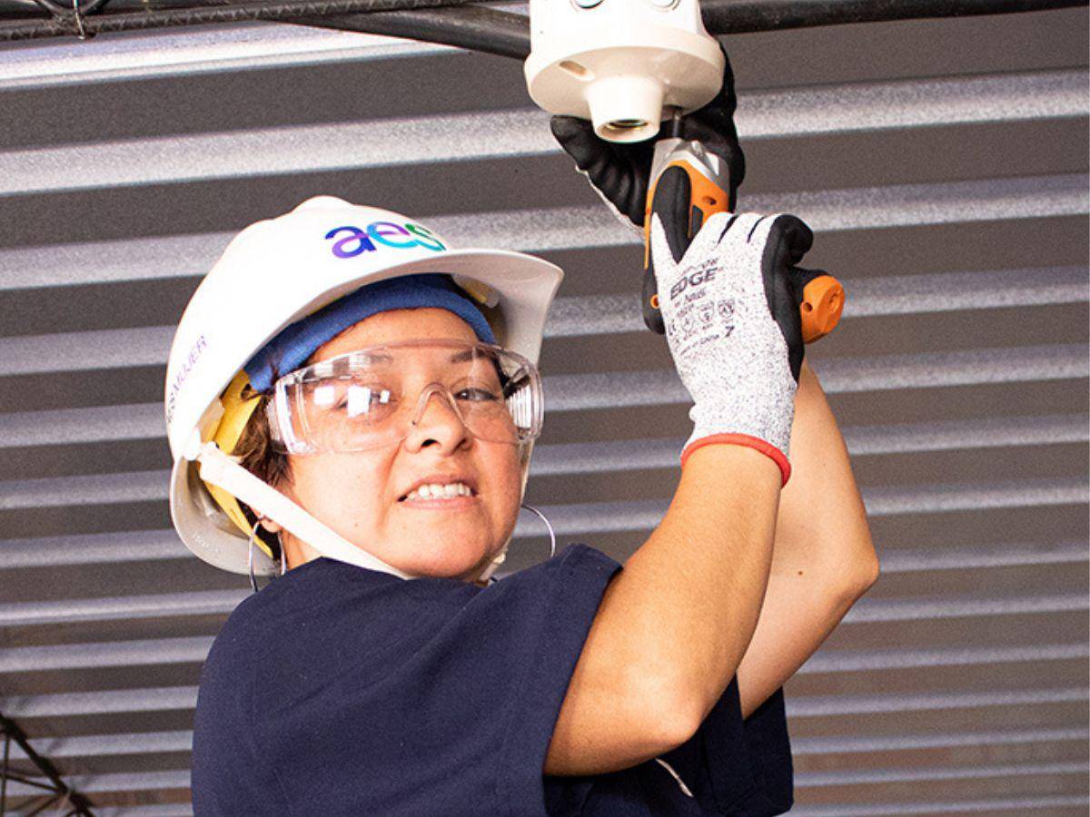 AES: Compromiso por el futuro de la energía en El Salvador AES: Compromiso por el futuro de la energía en El Salvador