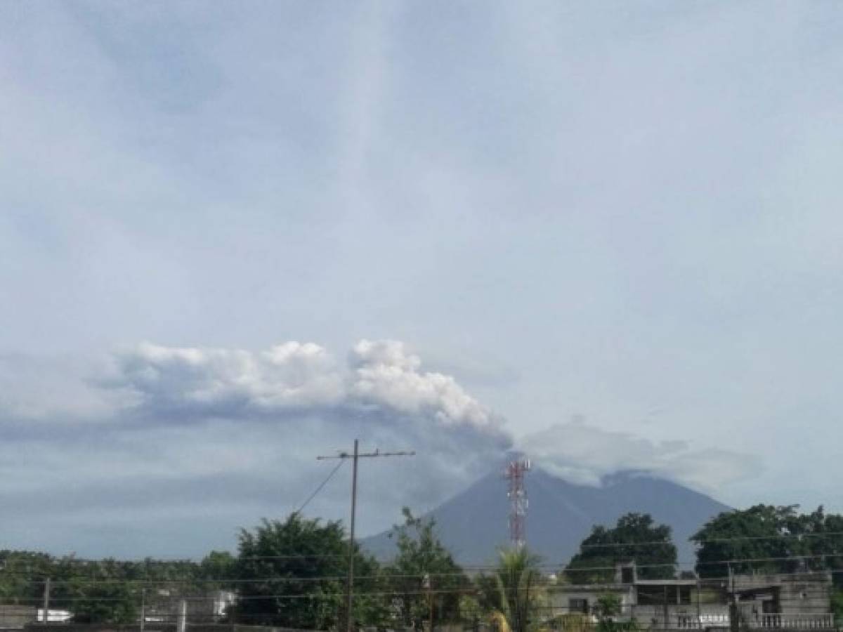 Volcán de Fuego entra en nueva fase de erupción en Guatemala
