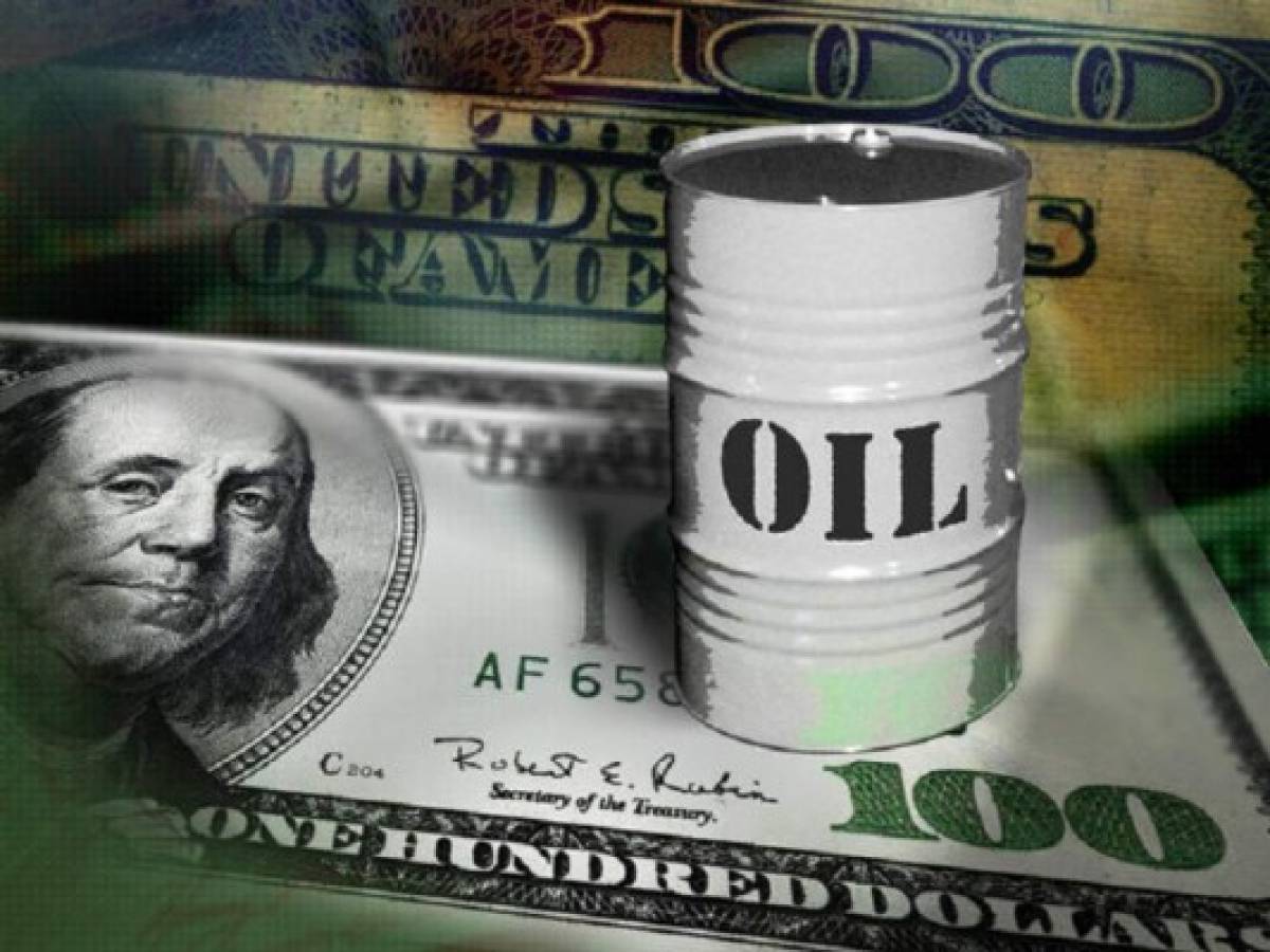 El mercado del petróleo podría empezar a volver al equilibrio en 2017
