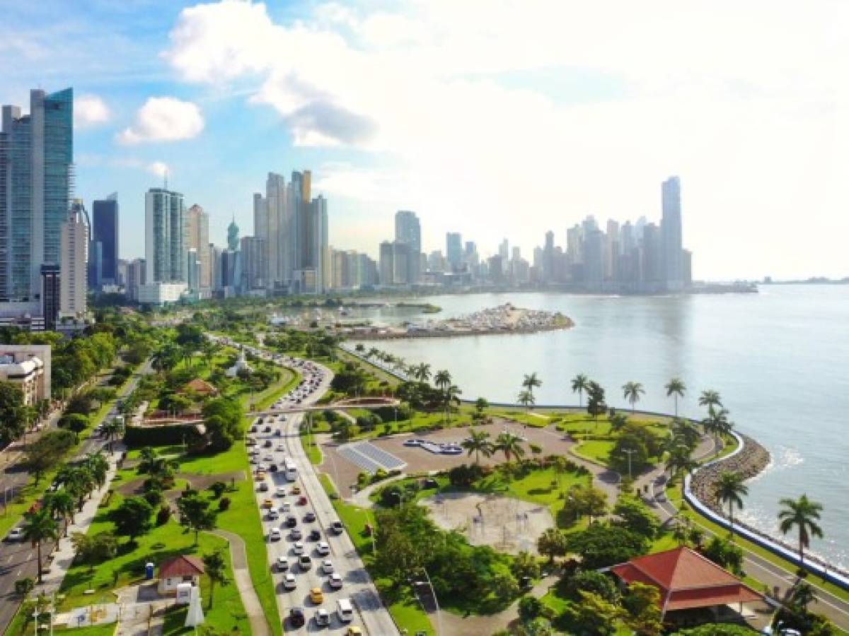 Panamá coloca US$2.450 millones en el mercado de deuda internacional
