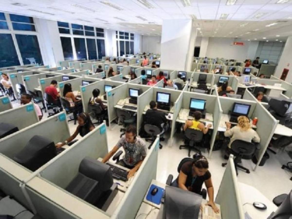 Escasez de talento lastra a ‘call centers’ en Panamá
