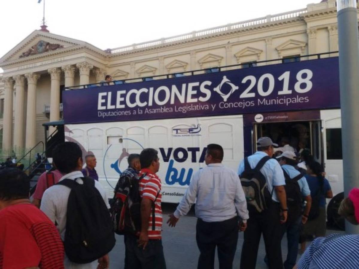 El Salvador: 67 diputados buscarán la reelección el 4 de marzo