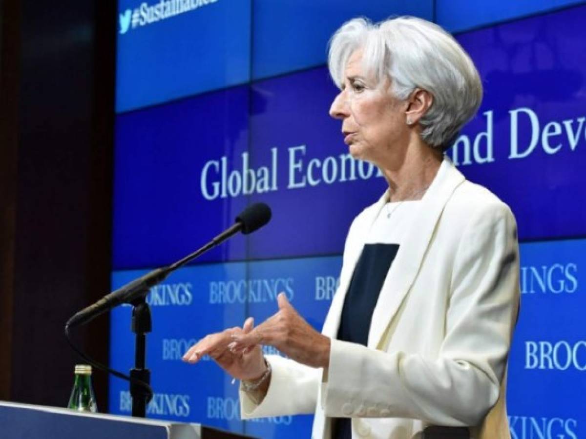 FMI reduce previsión de crecimiento a 3,3%, el de América Latina a 0,5%