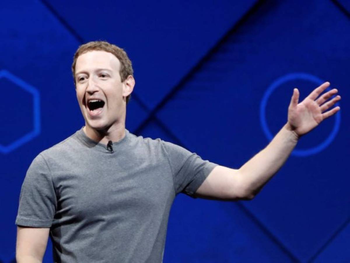 Mark Zuckerberg dice que Facebook debe observar la criptomoneda