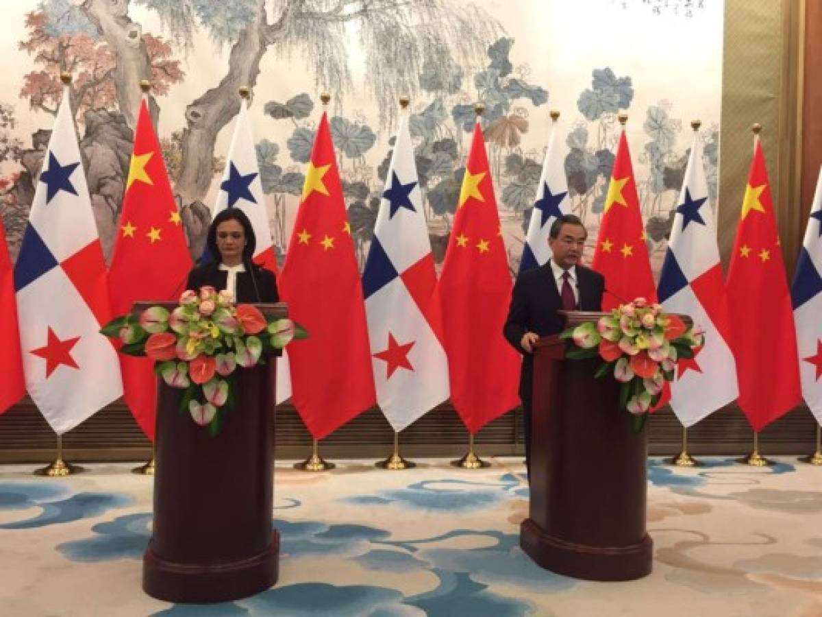 Taiwán, indignada por la decisión de Panamá de establecer relaciones con China