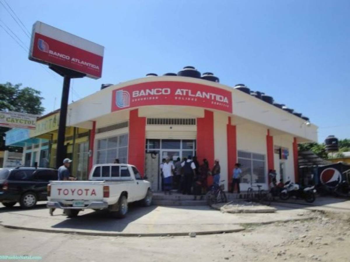 Grupo Atlántida negocia cartera del Citi en El Salvador