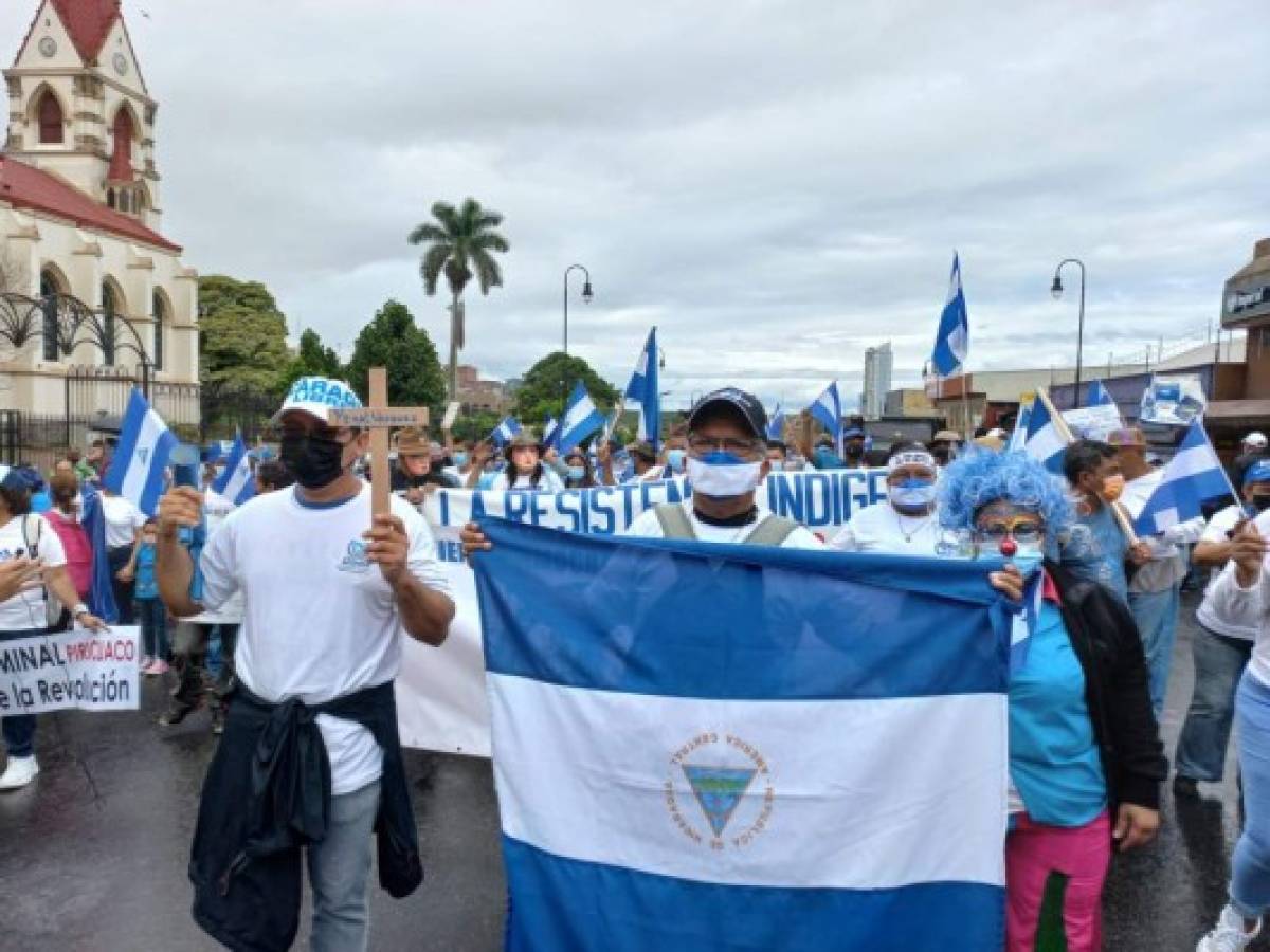 Nicaragüenses exiliados manifestan en Costa Rica para exigir salida del poder de Ortega y Murillo