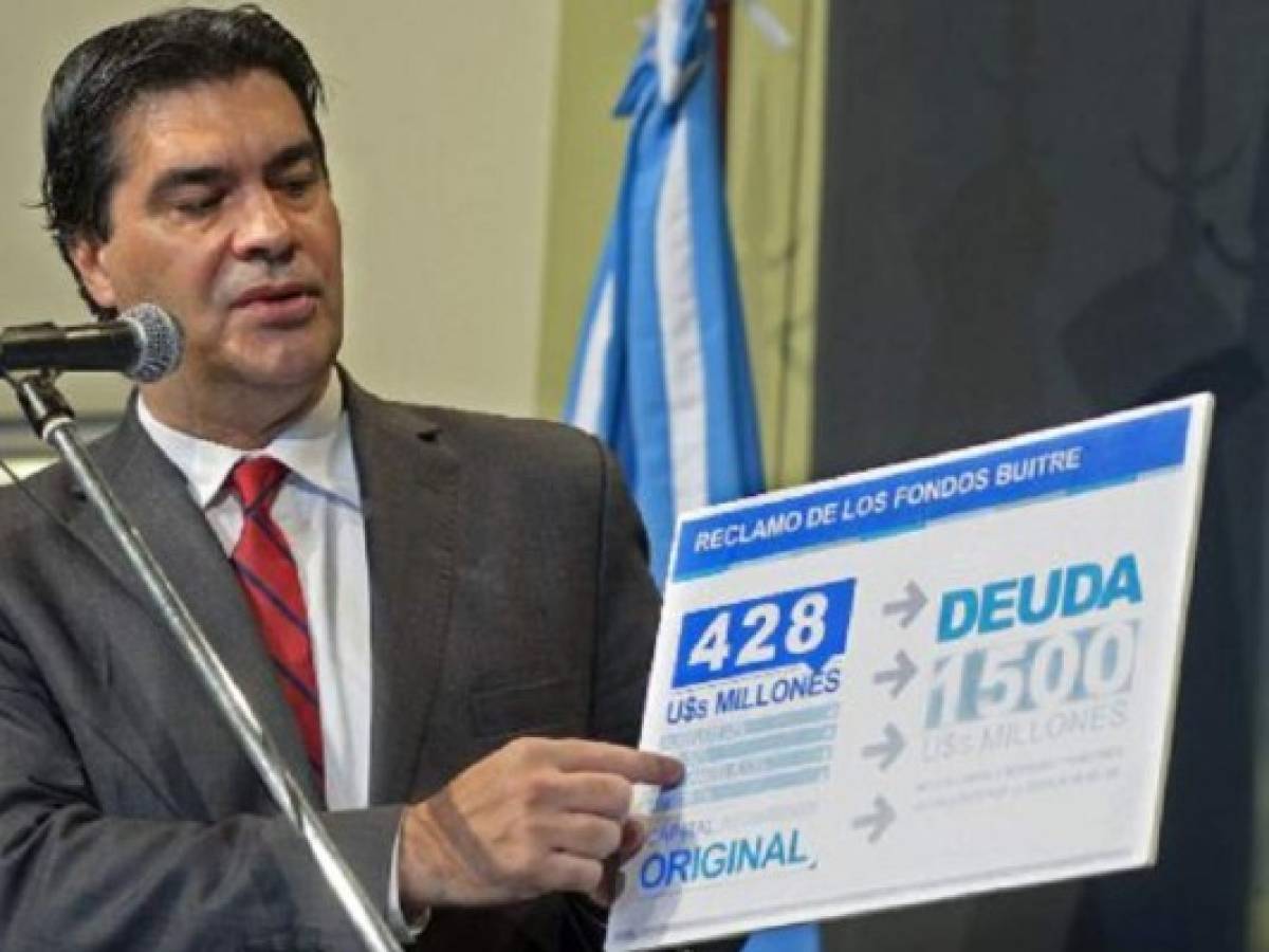 Argentina niega 'default'; fondos: se agota el tiempo