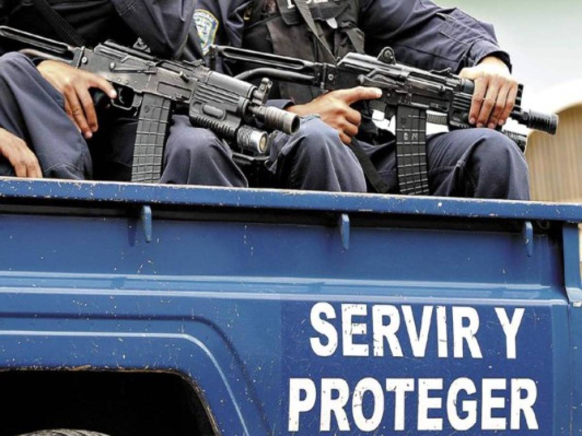 Gobierno de Honduras inicia depuración y reforma en su policía