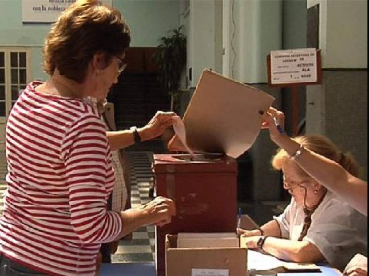 Uruguayos votan pensando en seguridad pública
