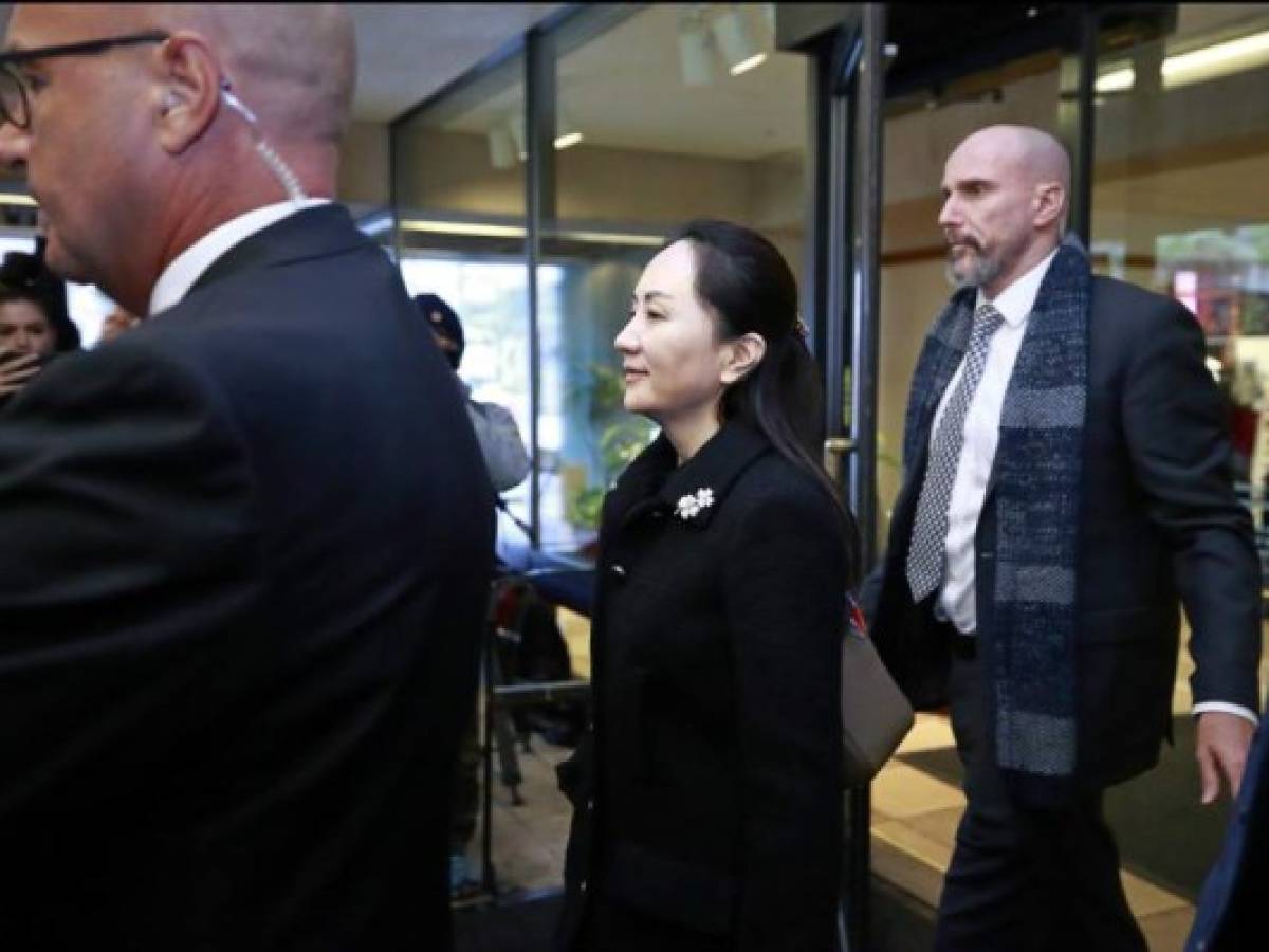 Para ser liberada, Meng, conocida como 'la princesa de Huawei', deberá convencer a la justicia canadiense de que las acusaciones de Estados Unidos, vinculadas a supuestas transgresiones de la sanciones de Washington a Irán, no deberían ser juzgadas en Canadá y tienen motivaciones políticas. Para ser liberada, Meng, conocida como 'la princesa de Huawei', deberá convencer a la justicia canadiense de que las acusaciones de Estados Unidos, vinculadas a supuestas transgresiones de la sanciones de Washington a Irán, no deberían ser juzgadas en Canadá y tienen motivaciones políticas.