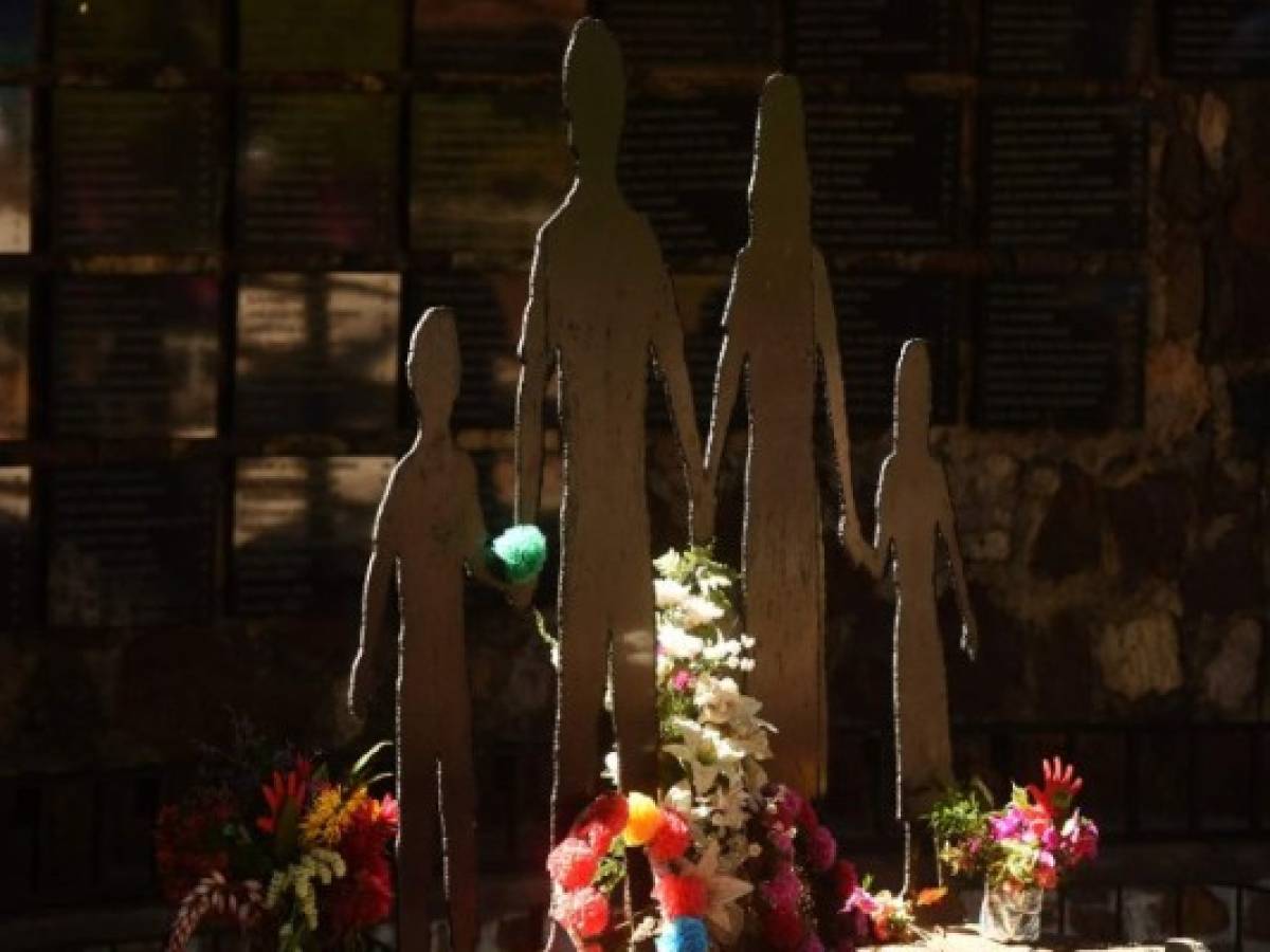 El Salvador: Juez escucha a sobrevivientes de masacre de 1981