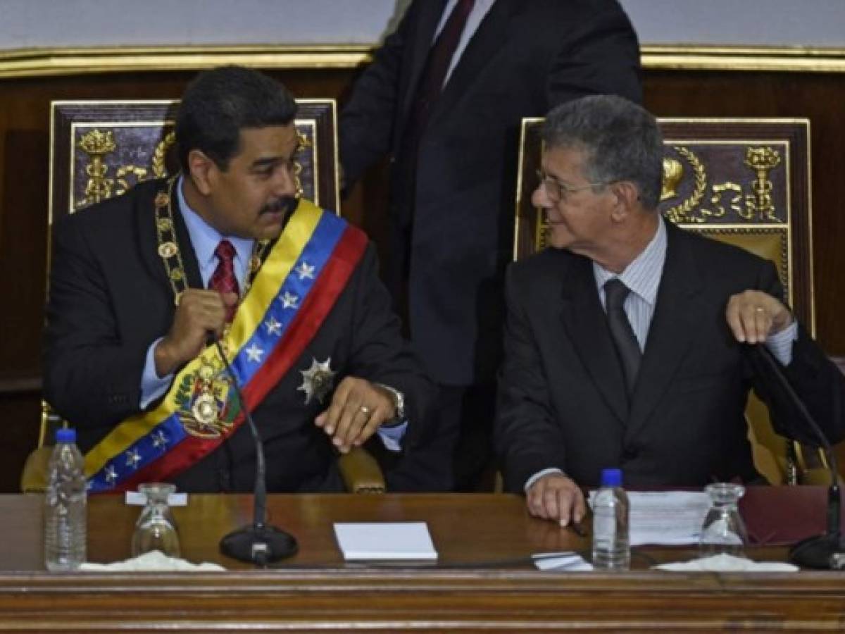 Oposición venezolana impulsará referendo y gran movilización para sacar a Maduro