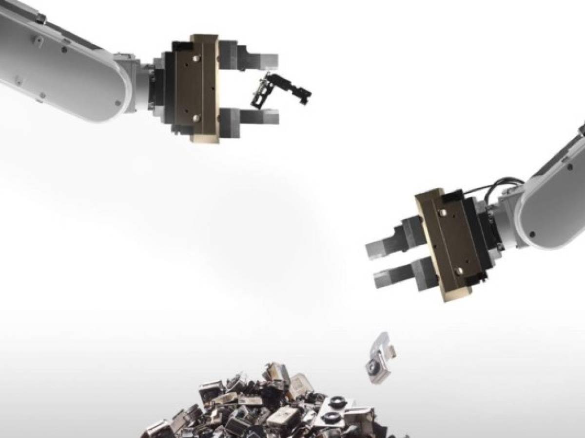 Cómo funciona Daisy, el robot de Apple que destroza 200 iPhones por hora