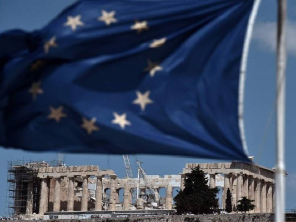 Eurozona pide a Grecia reformas 'creíbles' en cumbre de crisis