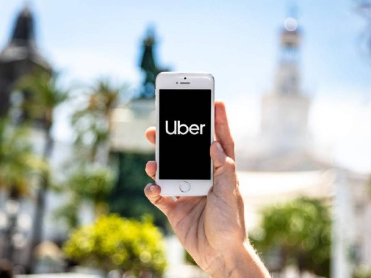 Uber despide a más de 3.000 empleados vía Zoom