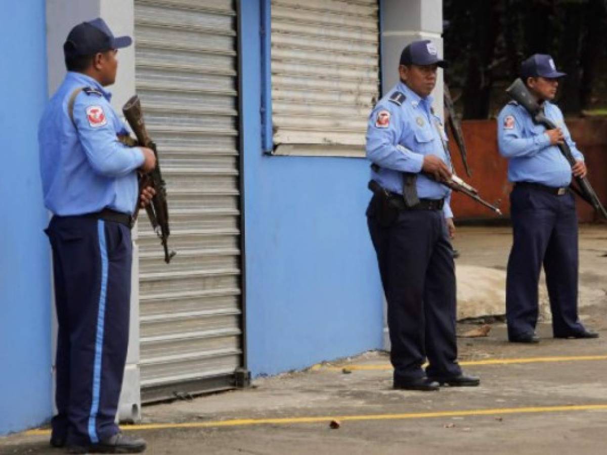 Policía prohíbe marcha el domingo en Nicaragua, pero la oposición no cede