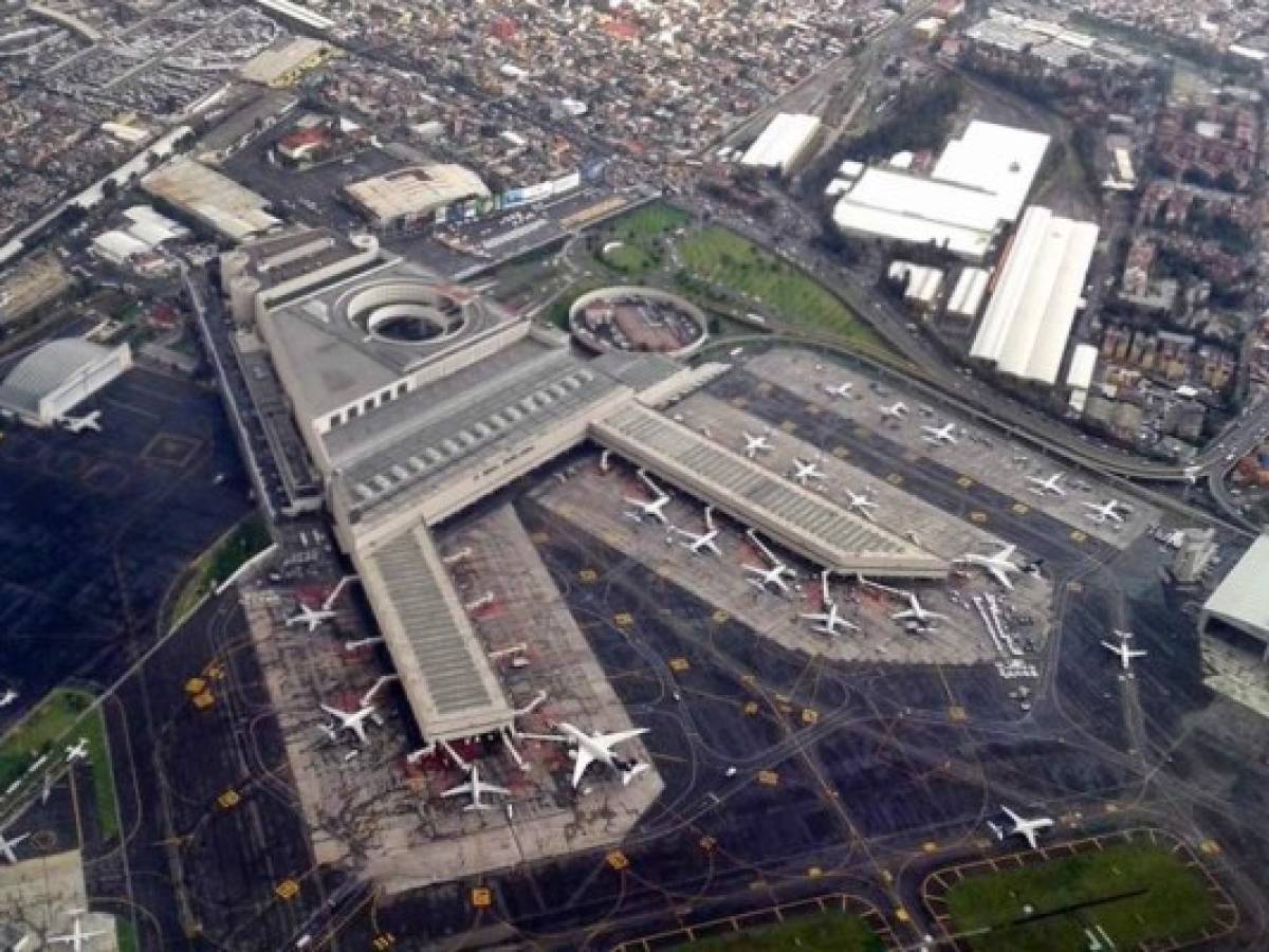La industria aérea mexicana aún no puede recuperarse de la pandemia