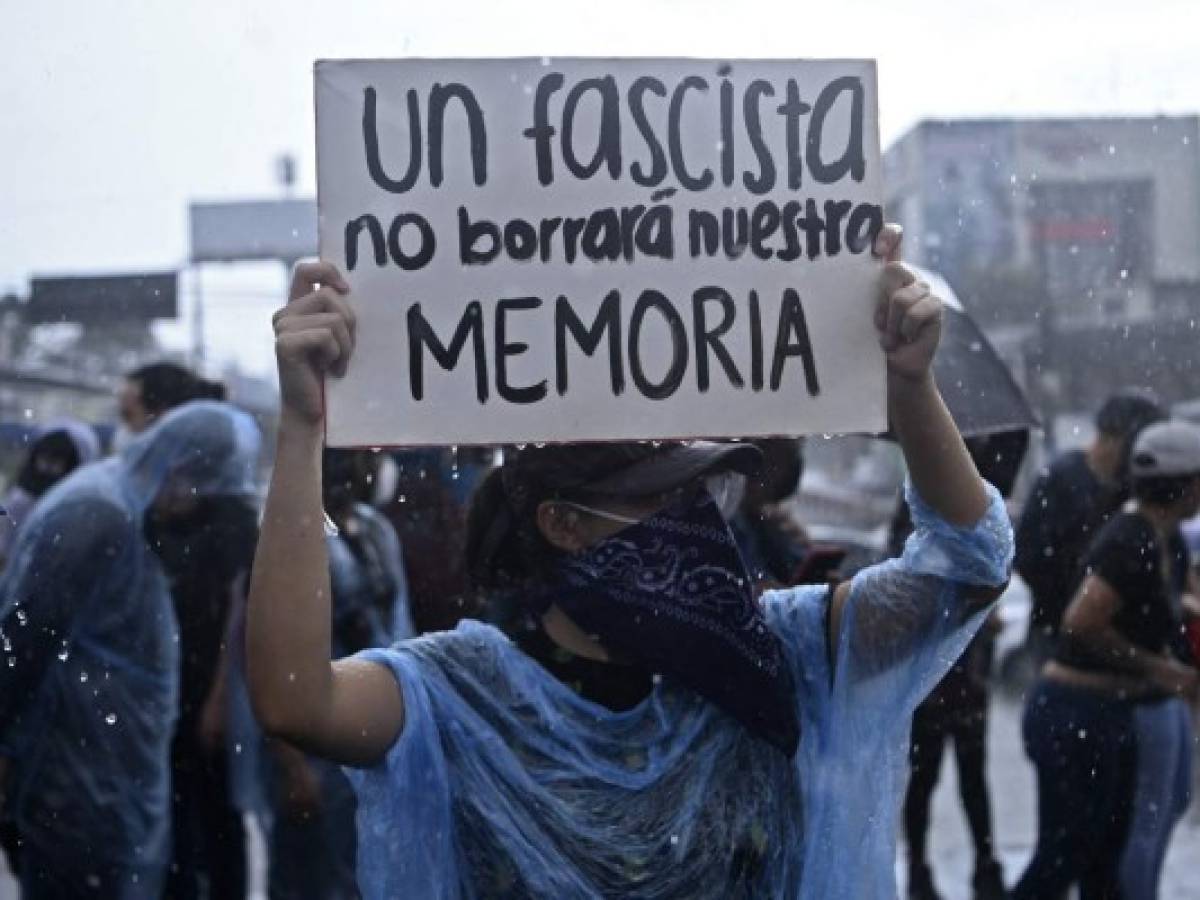 Destitución de jueces en El Salvador enciende alarmas sobre autoritarismo de Bukele