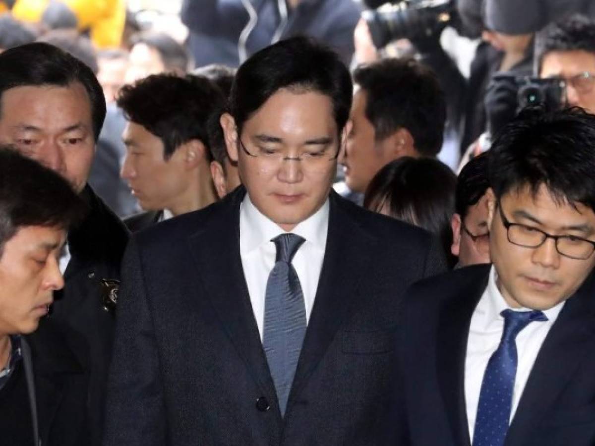 Ordenan arresto de heredero de Samsung