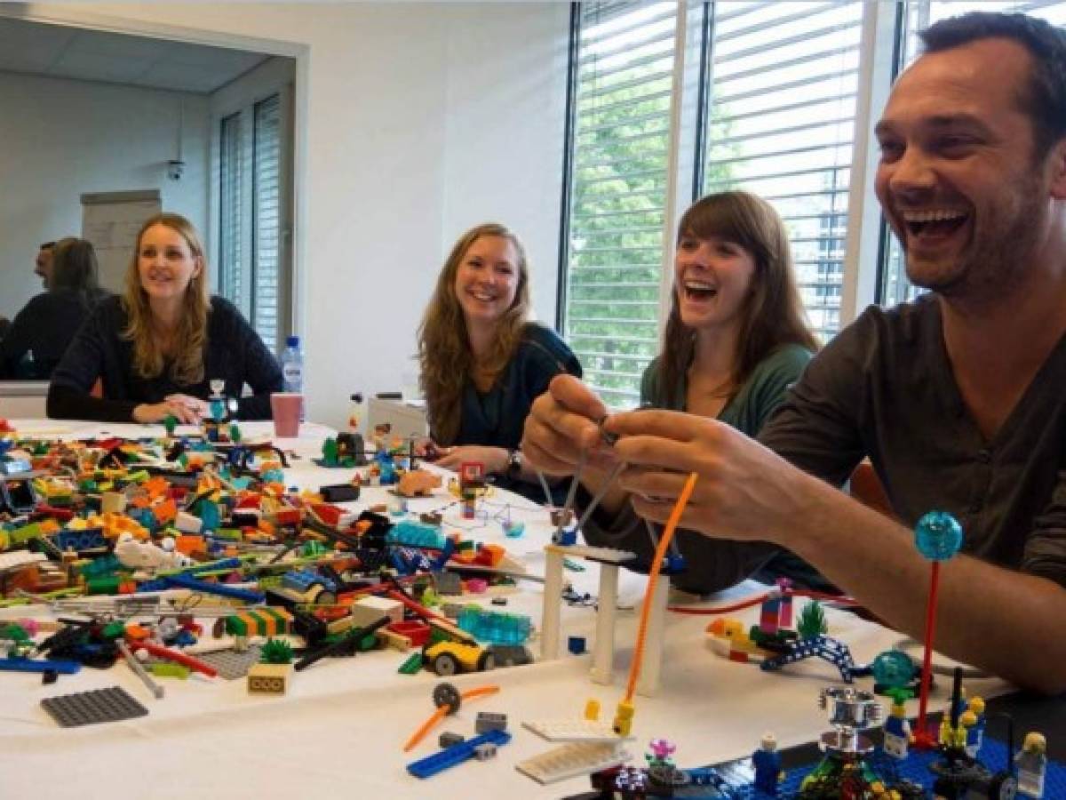 Para Lego, en el trabajo se puede aprender de los juegos