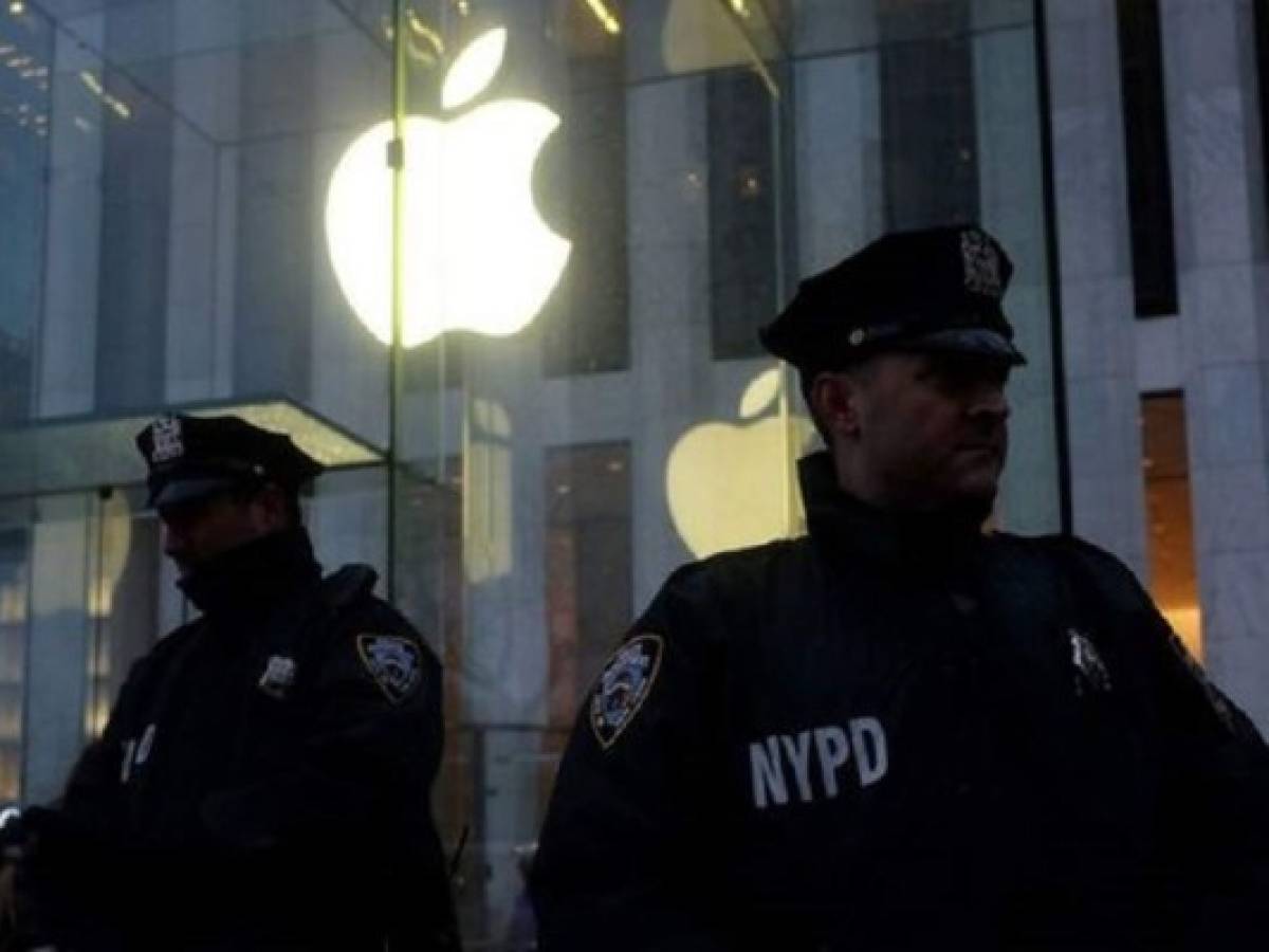 ONU toma partido por Apple en pulso con FBI
