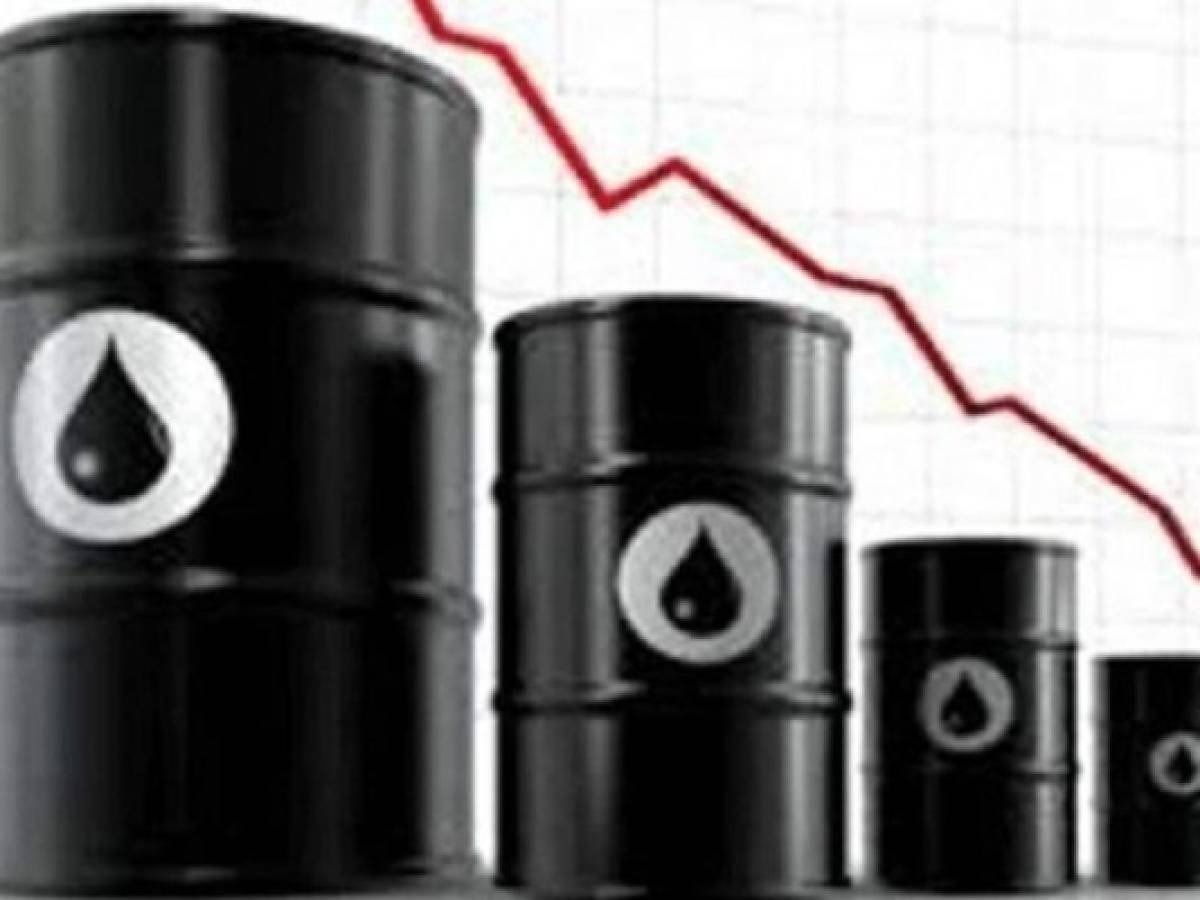 ¿Hay conspiración de EE.UU. y Arabia Saudita para hundir el precio del petróleo?