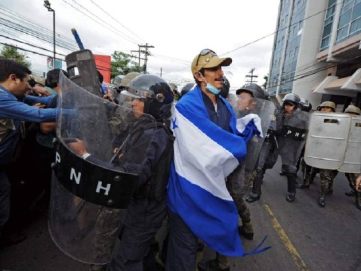 Bloquean calles contra corrupción en Honduras