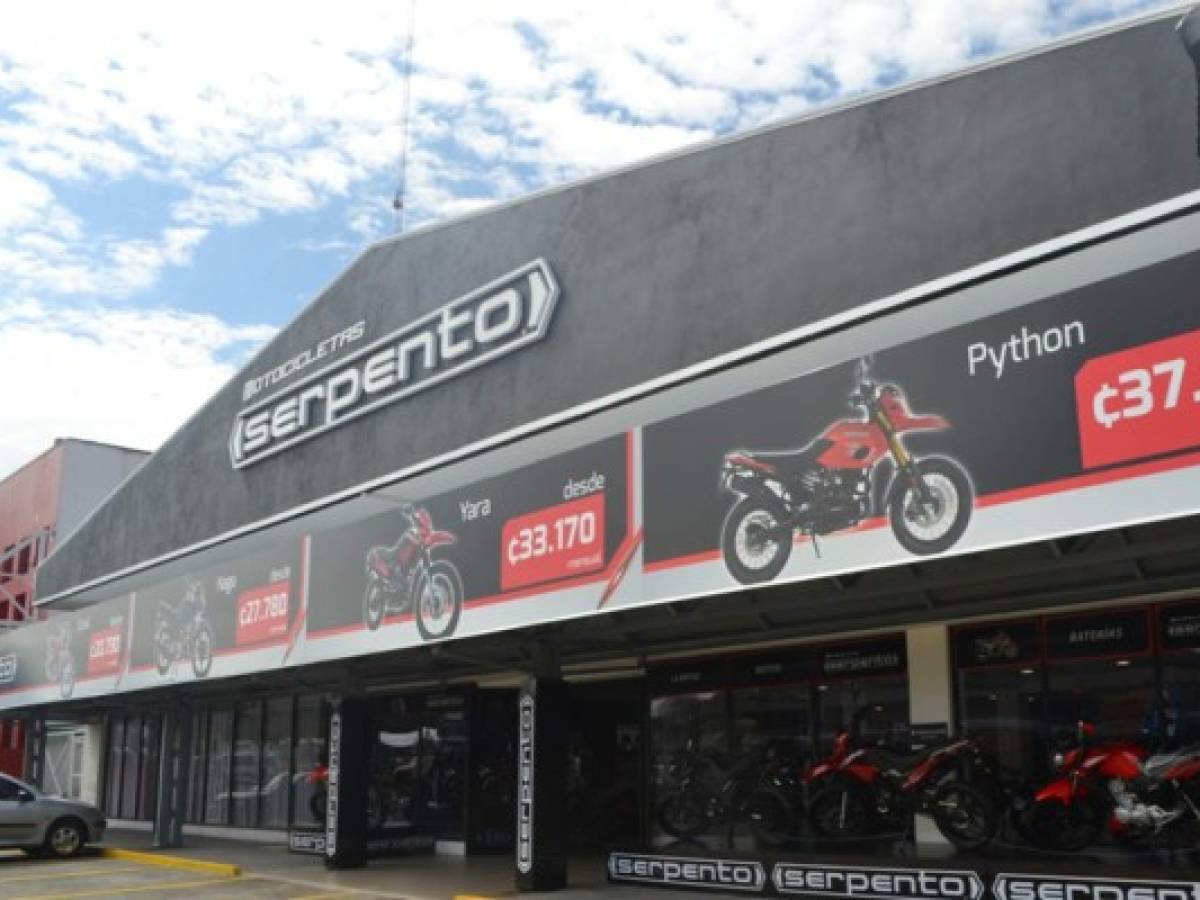 Grupo Monge abrió tienda de motocicletas