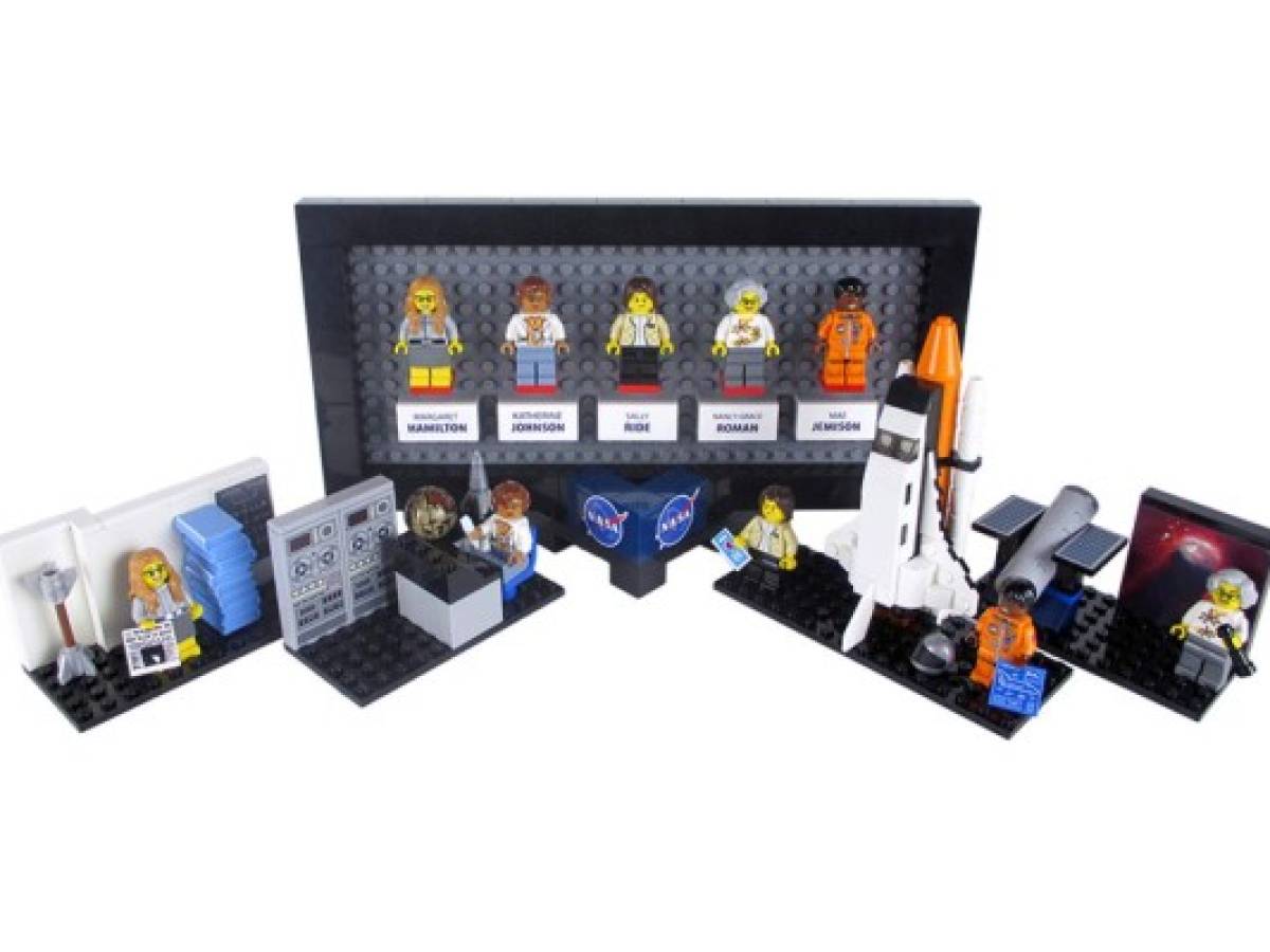 Lego presenta colección con astronautas y científicas de la NASA