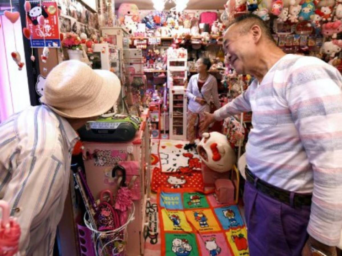 Un policía tiene la mayor colección Hello Kitty en el mundo
