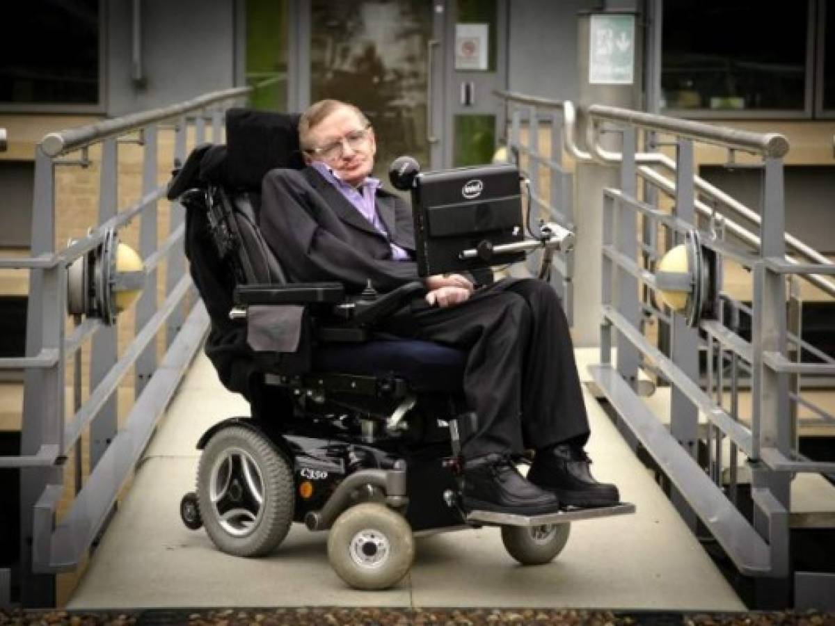 ¿Por qué Stephen Hawking no se ganó un premio Nobel?
