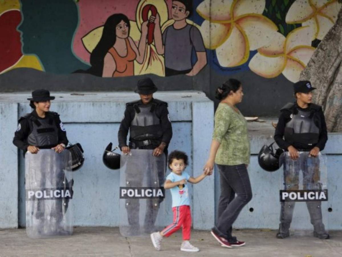 Nicaragua: Policía prohíbe marcha a ONG en Día de los Derechos Humanos