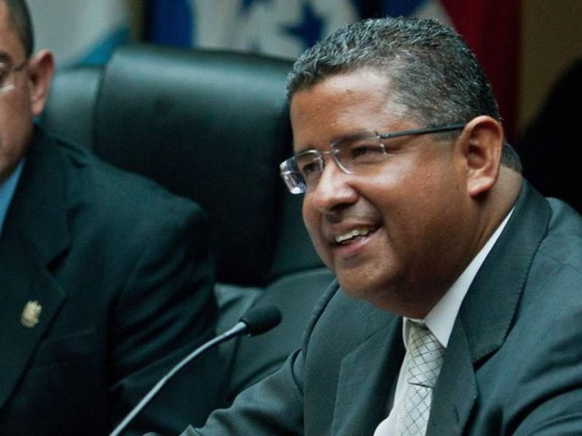 Cámara confirma orden de detención de expresidente salvadoreño