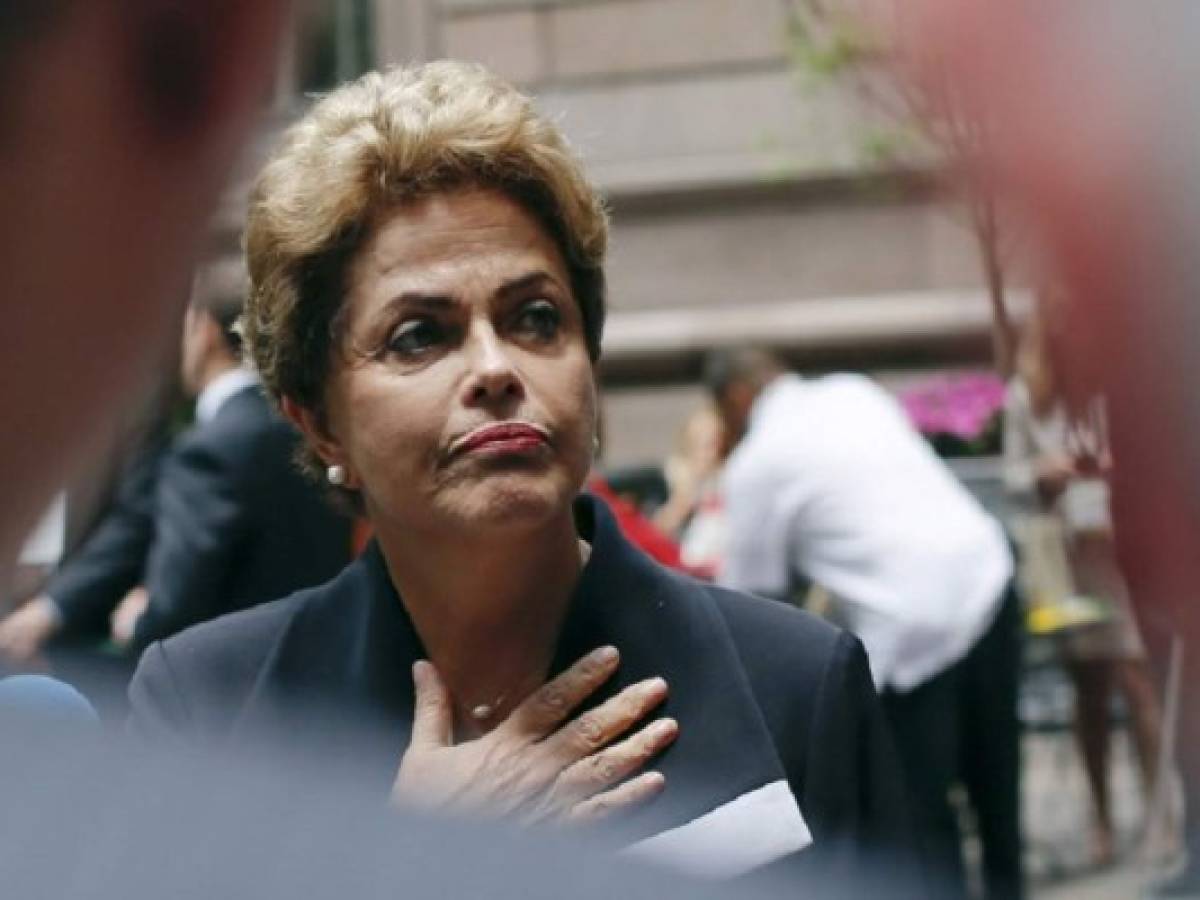Brasil: aprobación de Dilma Rousseff se desploma a 9%